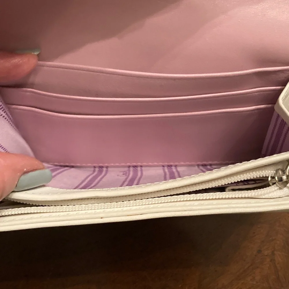 Coach EUC Penelope White Leather Clutch Wallet with Silver logo on front flap. - Picture 9 of 15